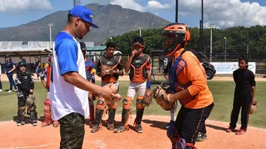 Eugenio Suárez, Wilson Contreras y Gleyber Torres dictaron clínica deportiva