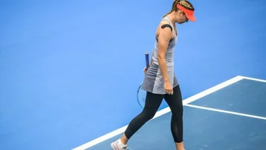 Sharapova se retira y franquea el paso a la favorita Sabalenka