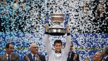 Thiem fulminó a Medvedev y heredó la tierra de Nadal