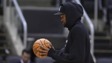 Durant recibe la alta para entrenamiento antes del quinto partido