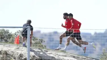 Diego Costa se retira del entrenamiento por un malestar Diego Costa se retira del entrenamiento por un malestar