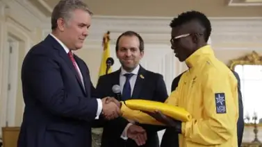 Yuberjen Martínez recibe bandera para Panamericanos Yuberjen Martínez recibe bandera para Panamericanos