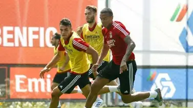 Jhonder Cádiz salió lesionado en un partido del Benfica Jhonder Cádiz salió lesionado en un partido del Benfica