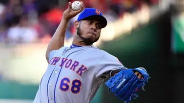 Font es canjeado a los Azulejos Font es canjeado a los Azulejos