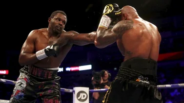 Whyte consigue una dura victoria ante Rivas