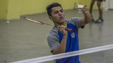 Frank Barrios se desmorona ante Lam en Badminton