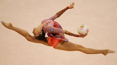 Grisbel López realiza una aceptable presentación en Gimnasia rítmica