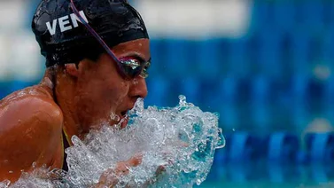Mercedes Toledo clasifica a la final de los 100 metros pecho