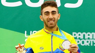 Jhoan Guzmán gana la medalla de plata en Patinaje de Velocidad