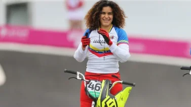Stefany Hernández conquista la medalla de bronce en BMX