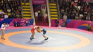 José Díaz dejó escapar la medalla de oro en lucha José Díaz dejó escapar la medalla de oro en lucha