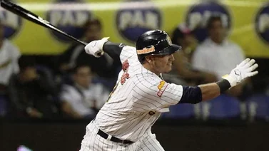 Carlos Pérez pasó al Magallanes por el lanzador Jesús Zambrano