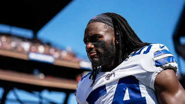 Cowboys renuevan a Smith