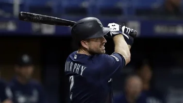Marineros ganan gracias a Murphy