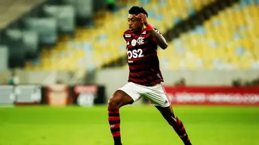 Flamengo pica adelante ante Internacional Flamengo pica adelante ante Internacional