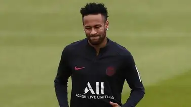 Neymar no jugará con el PSG hasta que se aclare su futuro Neymar no jugará con el PSG hasta que se aclare su futuro