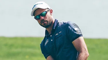 Ritthammer se une a Macintyre en el liderato