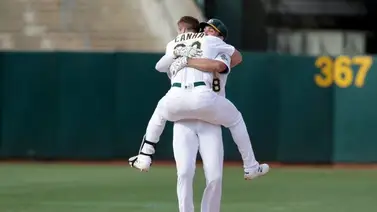 Canha sella la victoria y Atléticos siguen cazando el comodín Canha sella la victoria y Atléticos siguen cazando el comodín