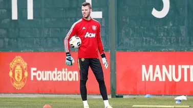 De Gea dona 200 mil euros a la Cruz Roja