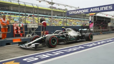 Hamilton toma el mando en los segundos libres