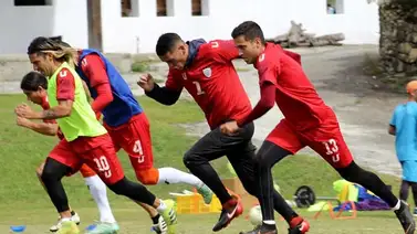 Jugadores de Estudiantes de Mérida respaldan a "La Pulga" Gómez Jugadores de Estudiantes de Mérida respaldan a "La Pulga" Gómez