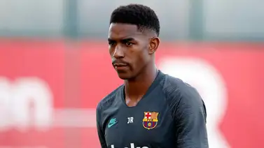 Junior Firpo es baja por una lesión en los isquiotibiales Junior Firpo es baja por una lesión en los isquiotibiales