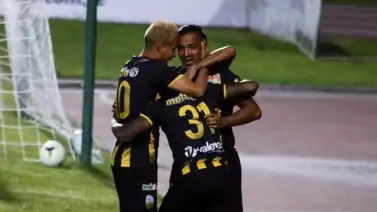 Táchira golea y sigue sólido en la cima Táchira golea y sigue sólido en la cima