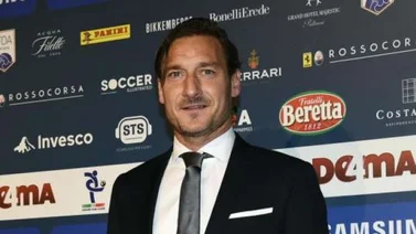 Francesco Totti se esconde por Italia en un nuevo reality