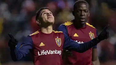 Salt Lake avanza a semifinales con gol de Savarino Salt Lake avanza a semifinales con gol de Savarino