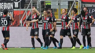 El Frankfurt aplasta al Bayern con goleada El Frankfurt aplasta al Bayern con goleada