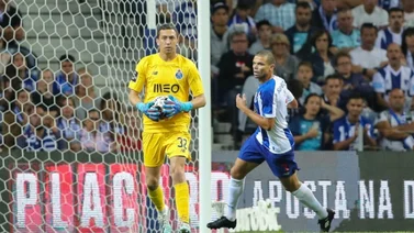 El Porto aparta a cuatro jugadores que se fueron de fiesta