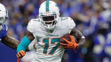 Los Dolphins firman extensión de contrato a Hurns
