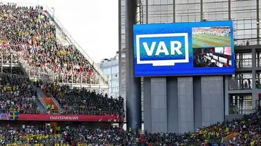 UEFA aprueba el VAR para las eliminatorias UEFA aprueba el VAR para las eliminatorias