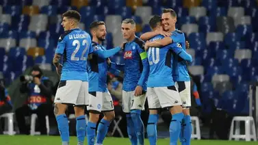 Napoli se mete en octavos como segundo de grupo Napoli se mete en octavos como segundo de grupo