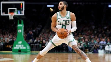 Tatum establece marca profesional con Celtics