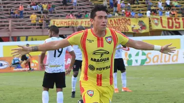 Henry Plazas refuerza la defensa de Estudiantes de Mérida Henry Plazas refuerza la defensa de Estudiantes de Mérida