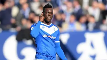 Balotelli consigue un récord y vuelve a ser víctima del racismo Balotelli consigue un récord y vuelve a ser víctima del racismo