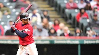 Francisco Lindor continúa esta temporada con los Indios
