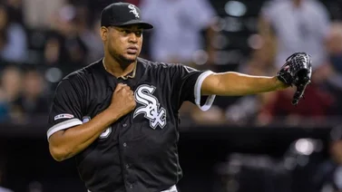 Derecho Iván Nova firma con los Tigres por un año