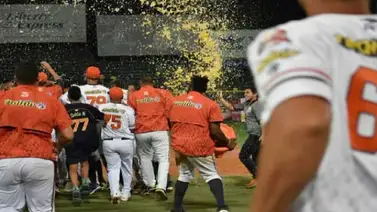 Tiburones se queda sin mar y Caribes está en la final (+Video) Tiburones se queda sin mar y Caribes está en la final (+Video)