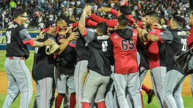 Cardenales pica adelante en la gran final Cardenales pica adelante en la gran final