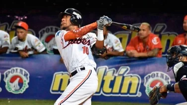 Caribes gana y toma ventaja en la final