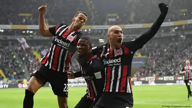 Fráncfort venceal líder de la Bundesliga, el Leipzig Fráncfort venceal líder de la Bundesliga, el Leipzig