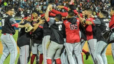 Lara fuerza el séptimo al dejar en el terreno a Caribes
