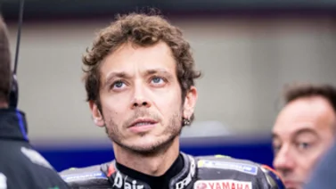 Valentino Rossi contempla el retiro