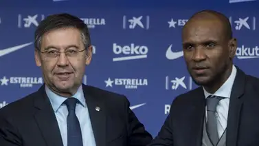 Bartomeu valora destituir a Abidal Bartomeu valora destituir a Abidal
