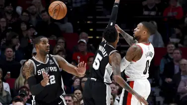 Lillard y Whiteside lideran remontada de Trail Blazers Lillard y Whiteside lideran remontada de Trail Blazers