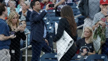 Hurtaron carteles en estreno de los Astros