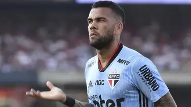 Dani Alves critica a Bolsonaro Dani Alves critica a Bolsonaro