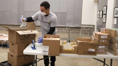 Bregman se enfoca en hacer trabajo de caridad